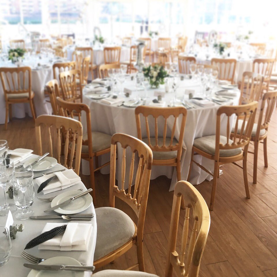 placesettings_'s tweet photo. Another fantastic wedding by @PollockShona at the weekend! Our client hired all furniture, china, cutlery etc! Doesn't it look great! ✨☎️📧 https://t.co/tm59nXhbQ2