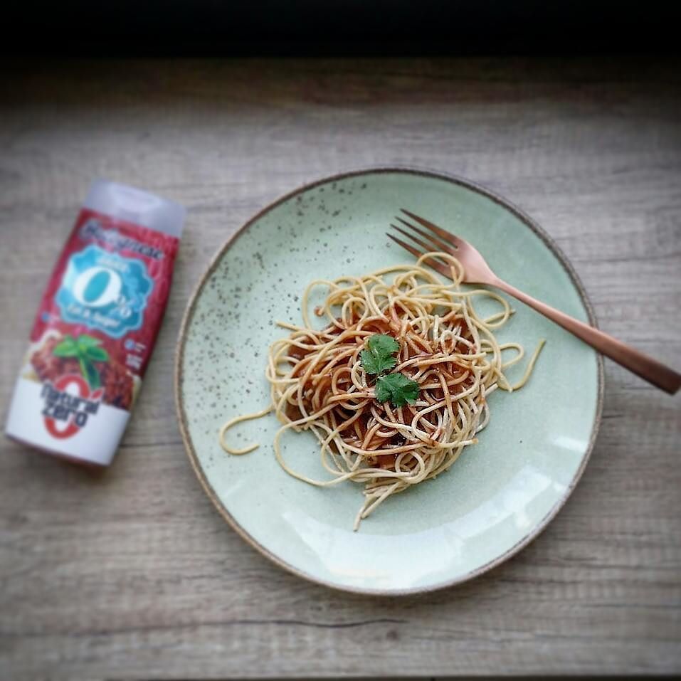 HelenaGdRValle's tweet photo. Hoy comemos todo un clásico 👉Espaguetis integrales con salsa boloñesa #naturalzero ☺ Producto de @mydietbox de mar… https://t.co/keeJGTcQLE https://t.co/JyVbIPsQJ3