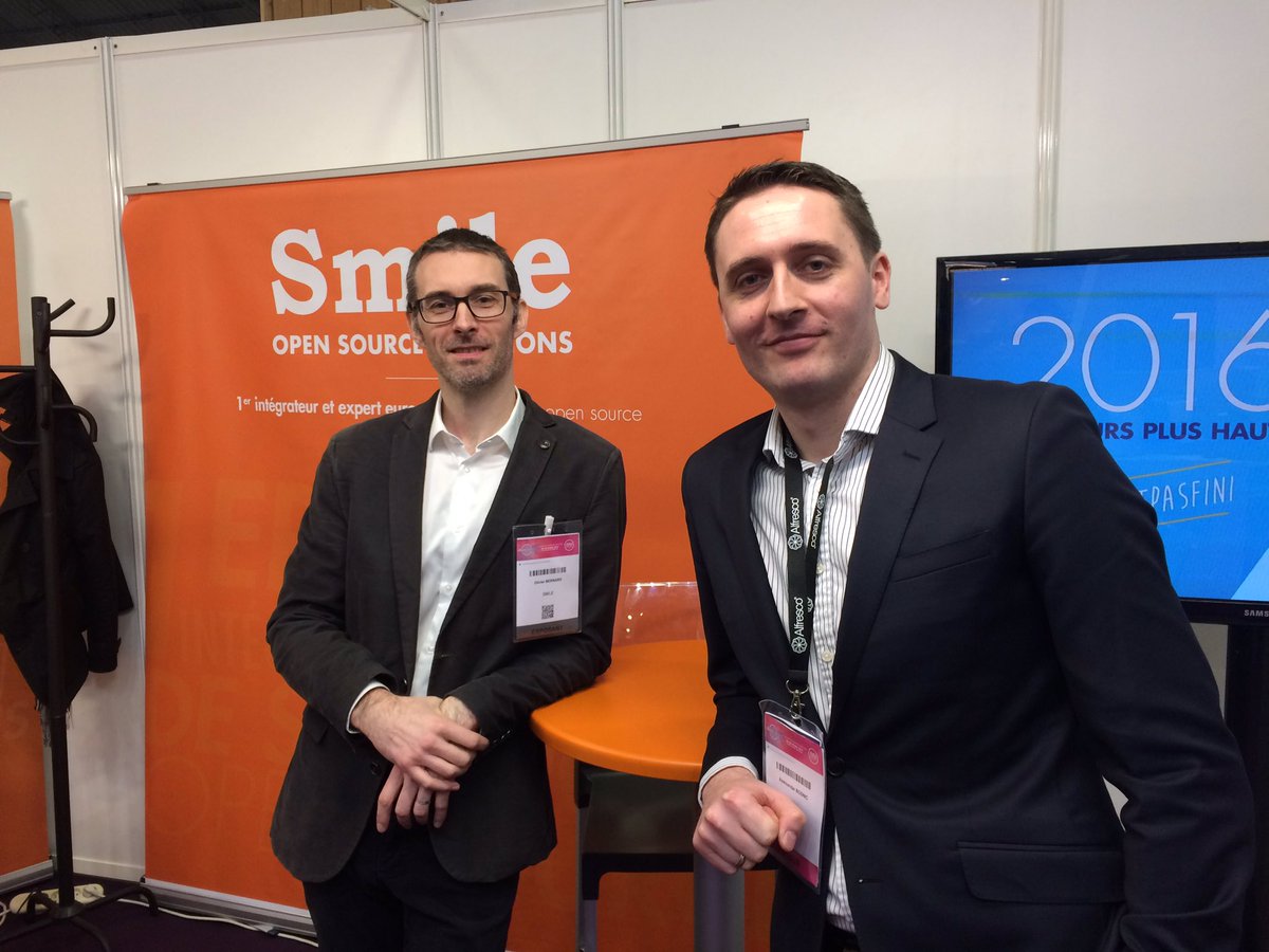 #Alfresco sur le stand <a href="/GroupeSmile/">Smile - I.T is open</a> à #documation2017 <a href="/Aco63/">し</a> #partenariat