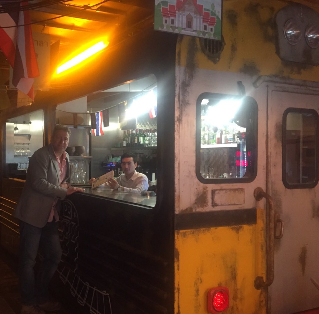 jianleigh's tweet photo. From #LasVegas plane to #Bangkok train ... in @thaikhun #Guildford! https://t.co/ZU0gt7aQxr