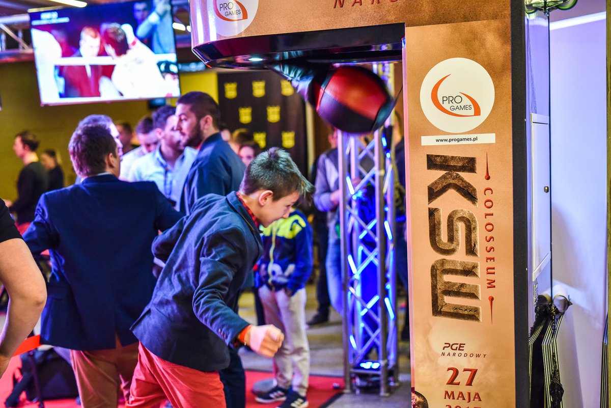 boxer_machines's tweet photo. Informujemy, ze staliśmy się oficjalnym partnerem KSW, i będziemy bliżej Was! :) Boxery ProGames będą na wszystkich galach i eventach KSW :) https://t.co/JSeqCGaMSx
