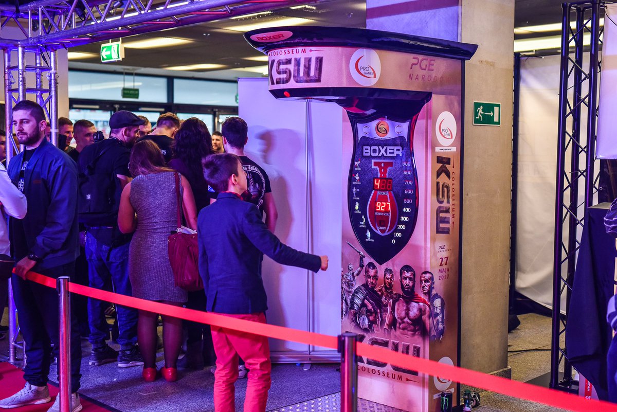 boxer_machines's tweet photo. Informujemy, ze staliśmy się oficjalnym partnerem KSW, i będziemy bliżej Was! :) Boxery ProGames będą na wszystkich galach i eventach KSW :) https://t.co/JSeqCGaMSx