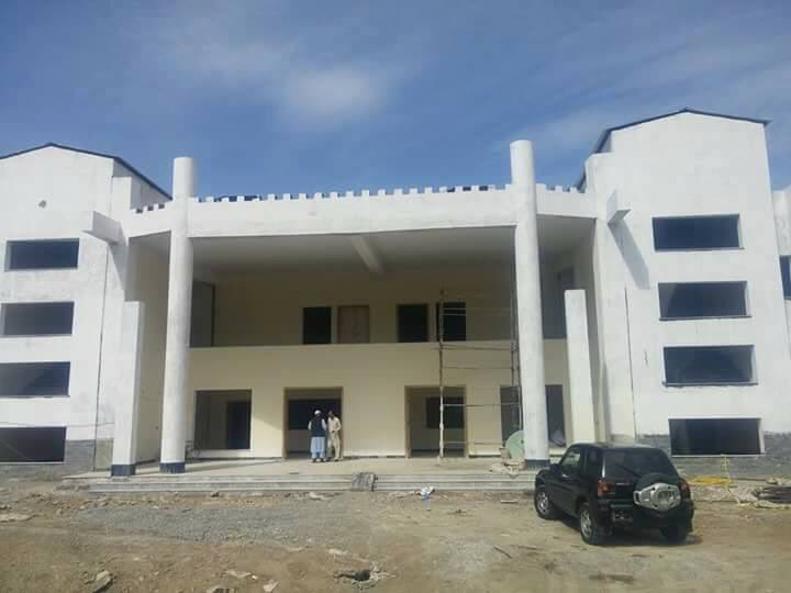 _NayaPakistan's tweet photo. PTIofficial RT KPKUpdates: Section of a #Swat University enters final stages

#KPKUpdates https://t.co/WFbinVRFMe