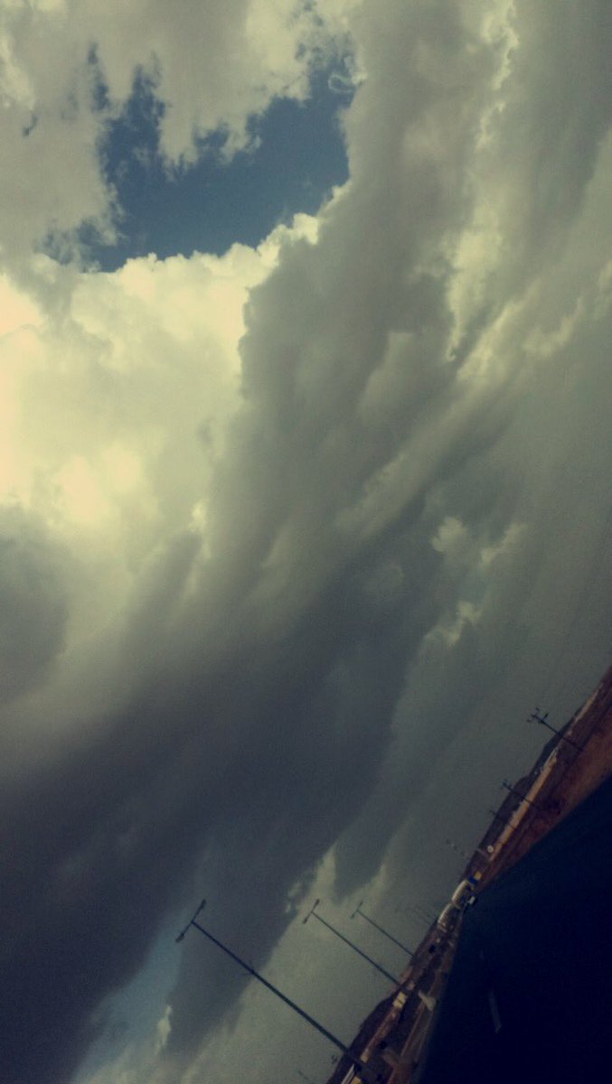 3loooali001's tweet photo. #نجران_الان ء بئر عسكر #الان https://t.co/4zTpDPHJGj