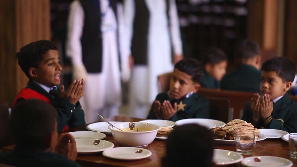 _NayaPakistan's tweet photo. PTIofficial RT PTIKPOfficial: Zamung Kor, changing lives for the street kids in Khyber Pakhtunkhwa

#KPKUpdates https://t.co/89wxU3n5qU