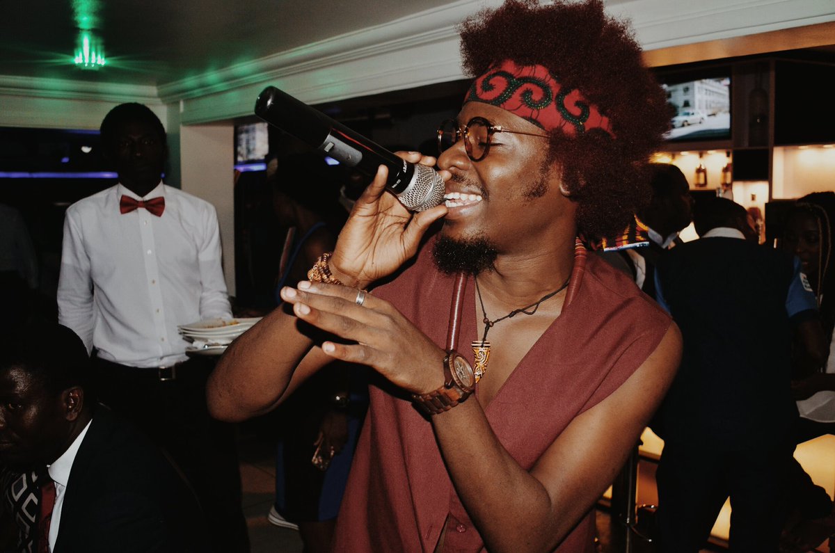 TeamTimix's tweet photo. Timix doing his thing #gentlegragra https://t.co/RgXm9OTTfE