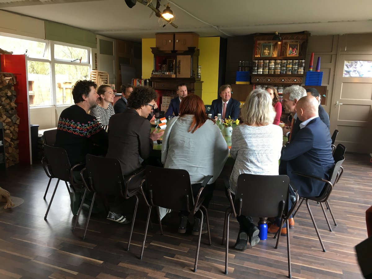 koninklijkhuis's tweet image. Koning bezoekt #Natuurtalent, een project van de sociale
onderneming @talentfabriek010 @Oranjefonds bit.ly/2oadXQj