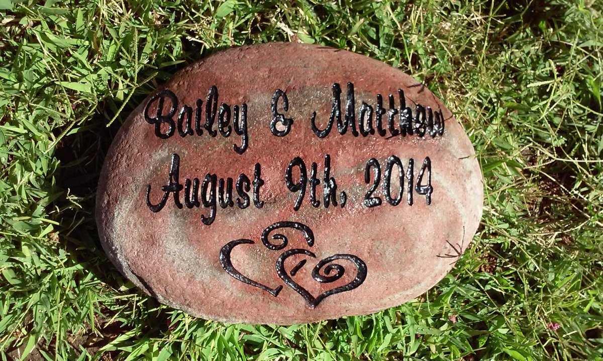 SCDesginsCGS's tweet image. personalized garden stone,Engraved gifts for weddings,Family stone… etsy.me/2lwu89Y #Etsy #PersonalizedStone