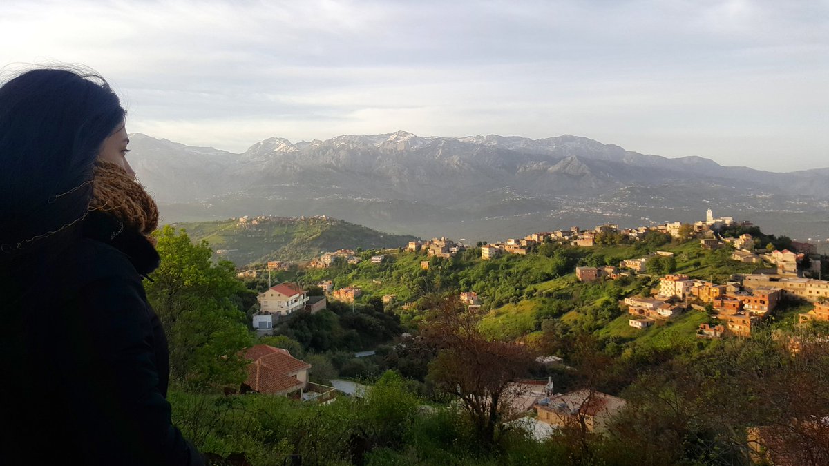 farahyasminenia's tweet photo. ازول فلاون من أعالي منطقة ايواظين (القبائل الكبرى) تيزي وزو . الجبال الي مقابلة  وراء هي جبال جرجرة 🗻🗻🗻 https://t.co/C9coJnEyod