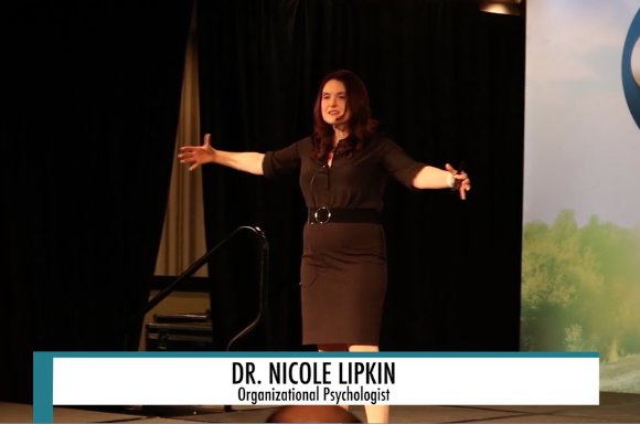 JoeGummTV's tweet photo. How do you work w/two different managing styles? At the #CBTConference, @DrNicoleLipkin explained https://t.co/SgTFsYsrMP #ShiftandAdjust https://t.co/rL4YLiQZgN