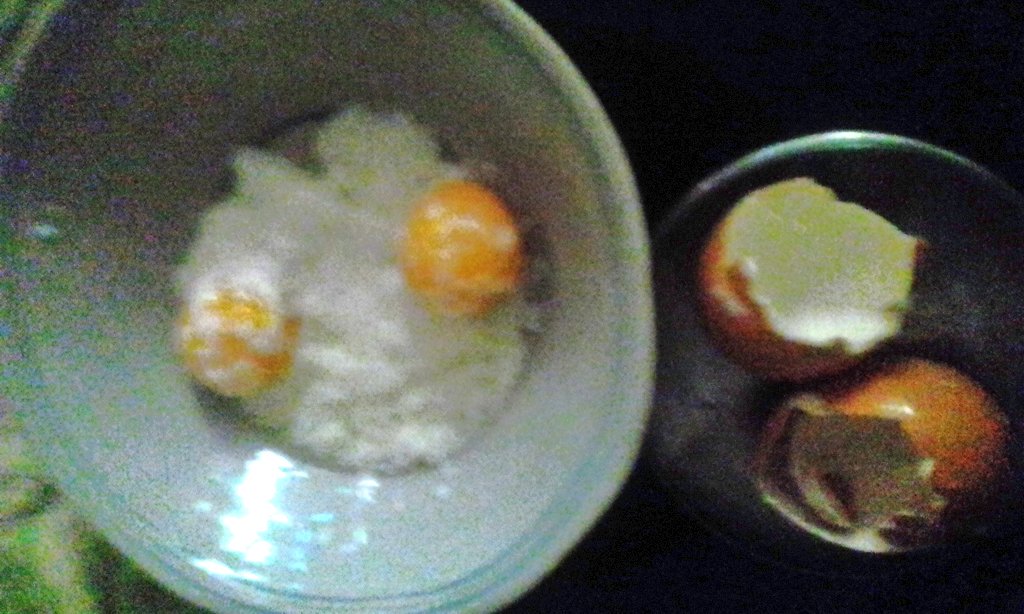 tankokseng61's tweet photo. «%»#29March2017 #WednesdayTeaTime #Two #HalfBoiledEggs #KopiTiamStyle
3.36pm-3.42pm https://t.co/P5QKwivpIA