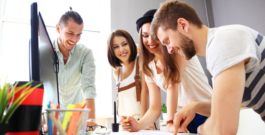 Randstad_es's tweet photo. Cada vez son más personas las que buscan estar felices en la empresa. ¿Conoces el Happyshifting? 🔀 https://t.co/SR7KPoHk7O #tendencias360 https://t.co/jlOJL1FVMW