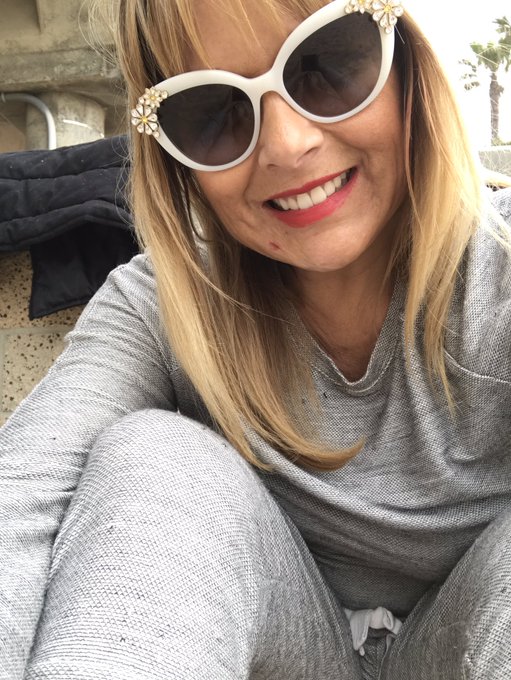 Living the life https://t.co/lIslPvlOGj