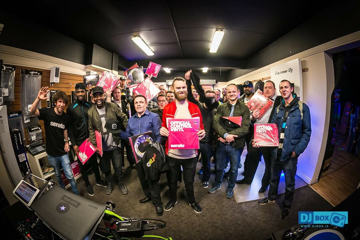 DJFlipHoldMe's tweet image. Shout out to @djboxire for yesterday&apos;s Dublin @Serato masterclass.
I actually learned some stuff about #SeratoFlip 😂
#seratodjbox #seratodj