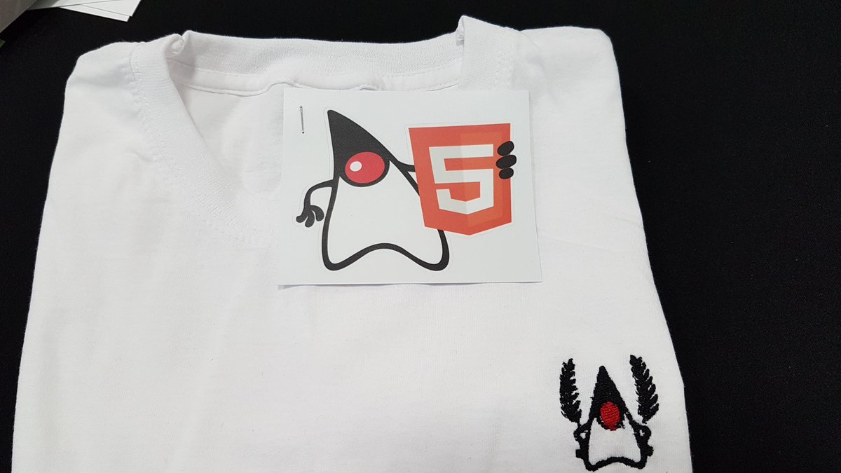 ivar_grimstad's tweet photo. Super awesome @Java_Champions t-shirt! Made with #DukeScript by @monacotoni at #JavaLand https://t.co/wbGry5nyfh