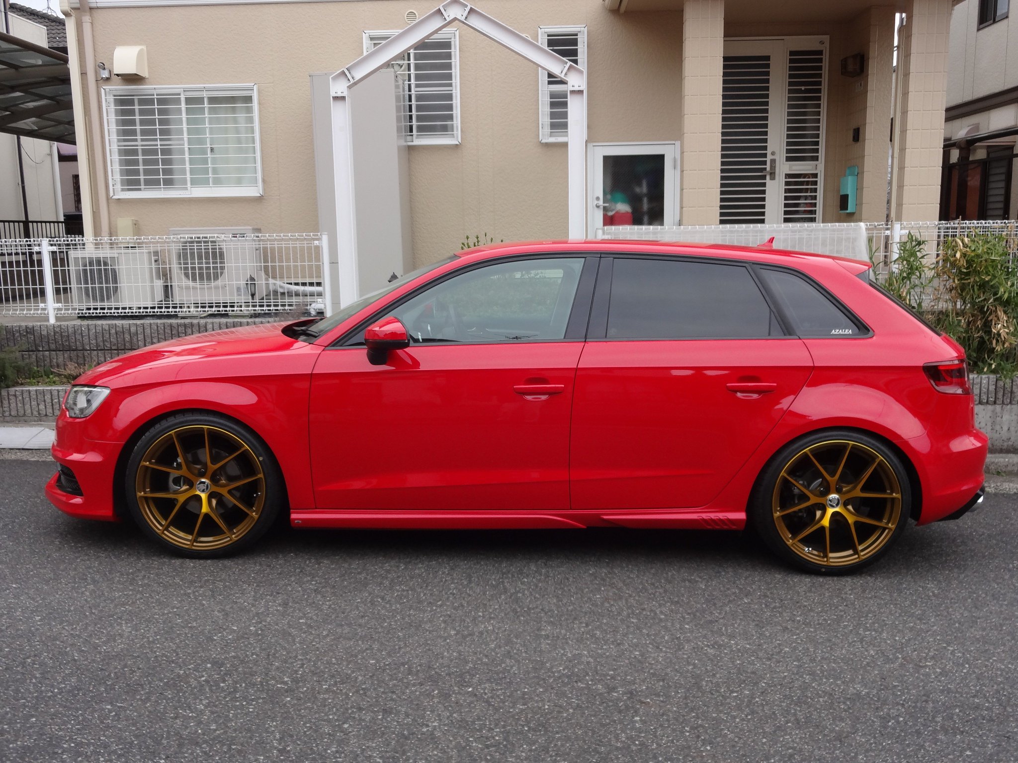 Ellpyone エルピョン racing Br Typeの車高調組みました フロント 約15mmダウン 減衰ソフト側10 リア 約mmダウン 減衰ソフト側13 乗り心地良く 良く曲がる カーブでも怖くないし少々の段差も平気 前後共にそのまま