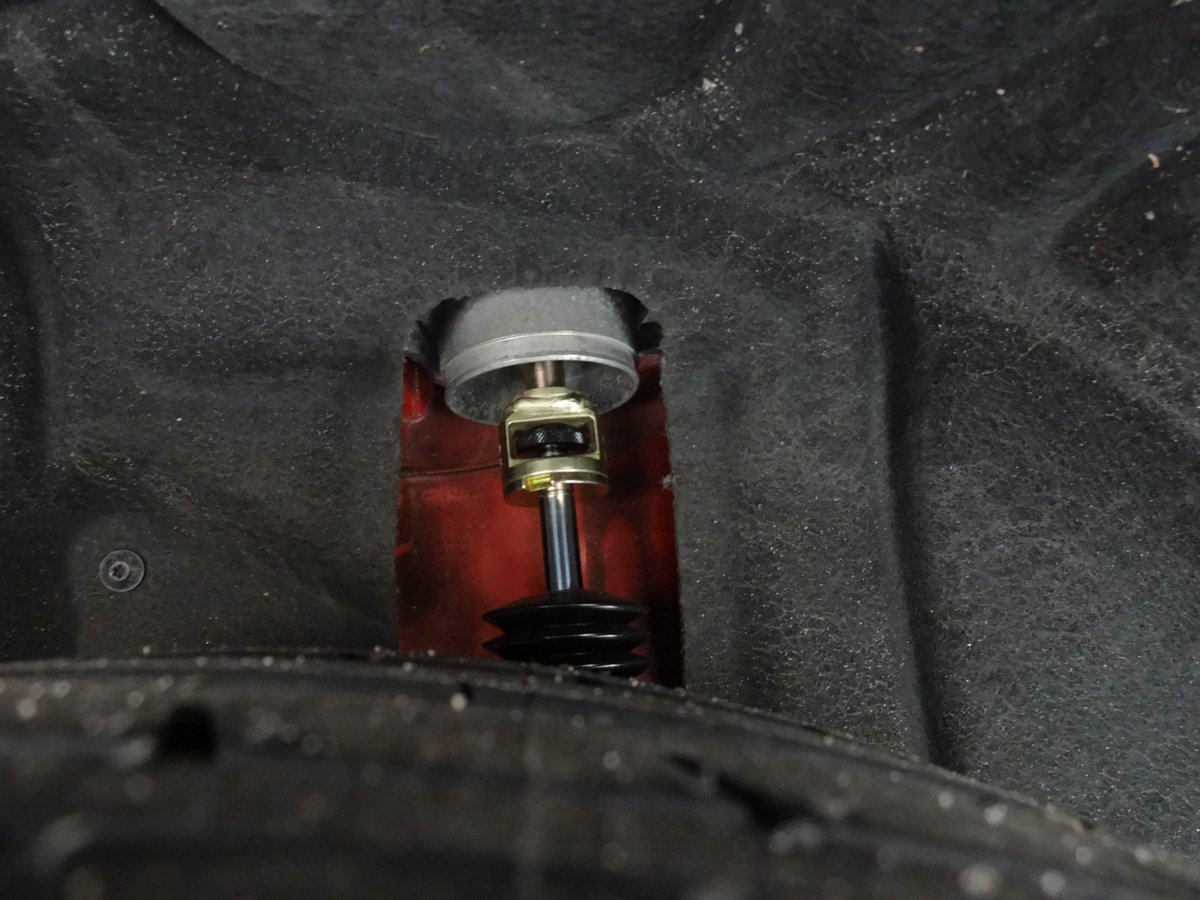 Ellpyone エルピョン racing Br Typeの車高調組みました フロント 約15mmダウン 減衰ソフト側10 リア 約mmダウン 減衰ソフト側13 乗り心地良く 良く曲がる カーブでも怖くないし少々の段差も平気 前後共にそのまま減衰力調整可能 車高調 Ellpyone エルピョン racing Br Typeの車高調組みました フロント 約15mmダウン 減衰ソフト側10 リア 約mmダウン 減衰ソフト側13 乗り心地良く 良く曲がる カーブでも怖くないし少々の段差も平気 前後共にそのまま減衰力調整可能 車高調