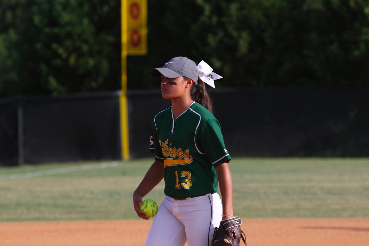 TopSBUniforms's tweet photo. Spring Valley High School (Columbia, SC) https://t.co/PcbK2Ui72z