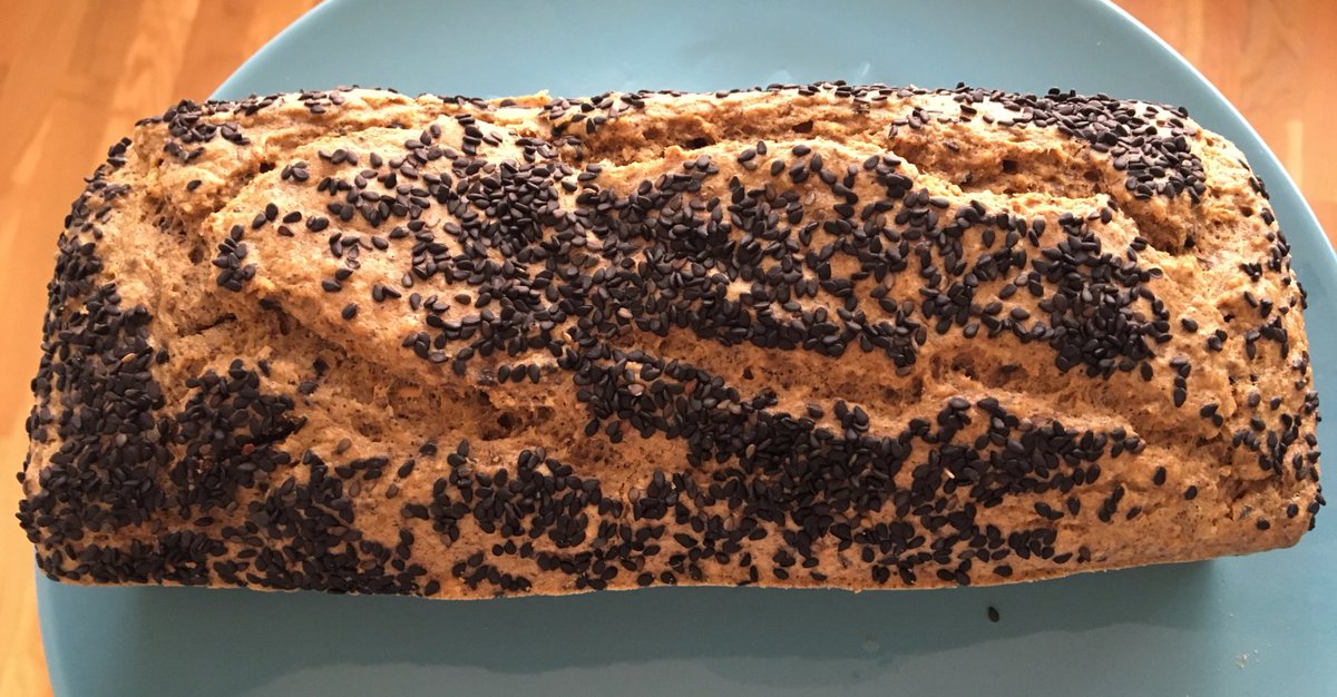 Mi pan recién hecho de trigo sarraceno y semillas🍞🌱
A trabajar! Feliz tarde de miércoles 😘❤️