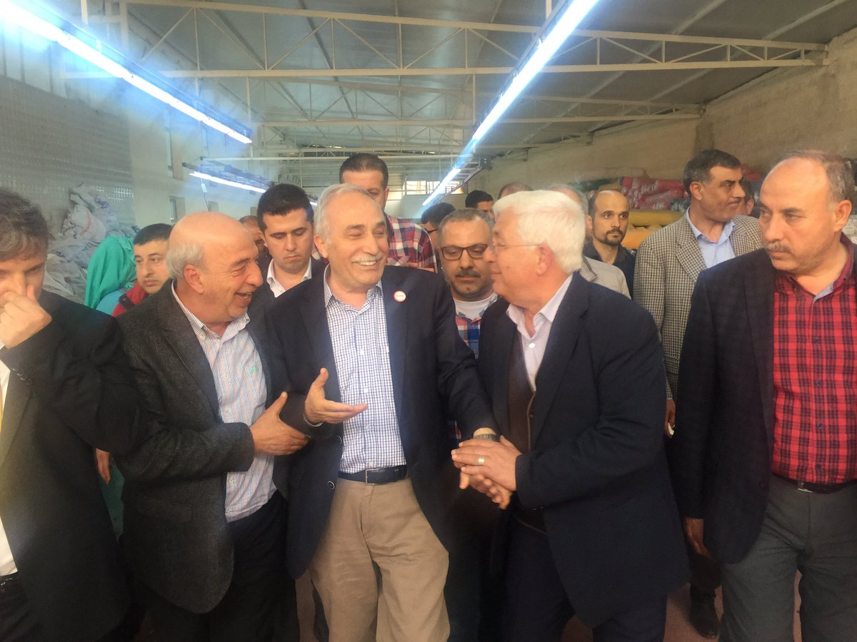 aefakibaba's tweet photo. İlçe teşkilatımız ile birlikte ALP Tekstil Fabrikasını ziyaret ederek  #Referandumda #Evetin önemini vurgulayıp,#YarınlarımızİçinEVET dedik. https://t.co/bv7Wdz7kVi