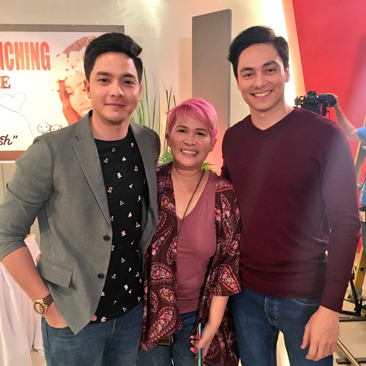 dorppi's tweet photo. Thank you @Super_Janice for inviting me to your taping. Got to meet @mainedcm 😅and guess what, i vlogged it hehe! 😁 #DTBY2YearsAfter https://t.co/4FcYz7ZOgQ