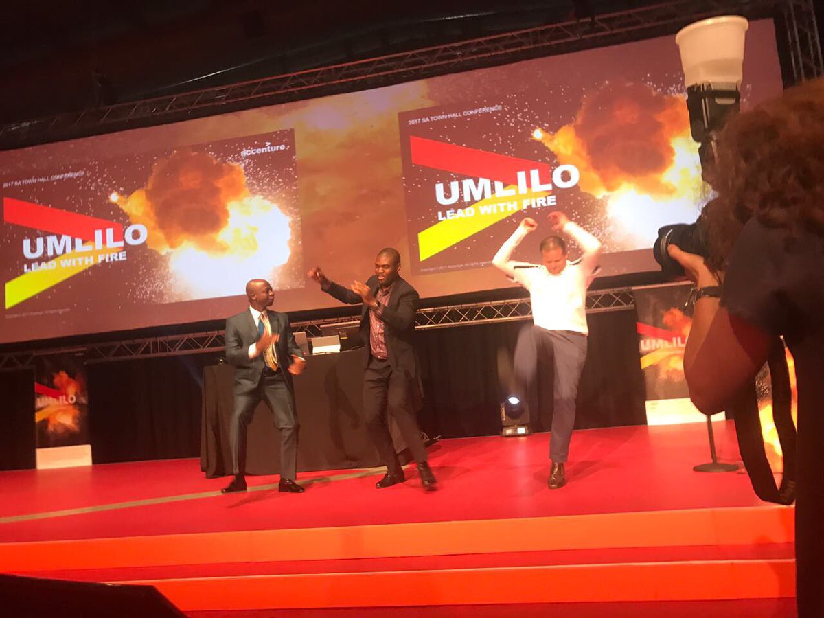 PhillipsRoze's tweet photo. @AccentureSA @AccentureSAjobs @AccentureConslt We are collectively leading with FIRE #umlilo2017 . The Future is Ours>>> https://t.co/Ul04IpJl7i