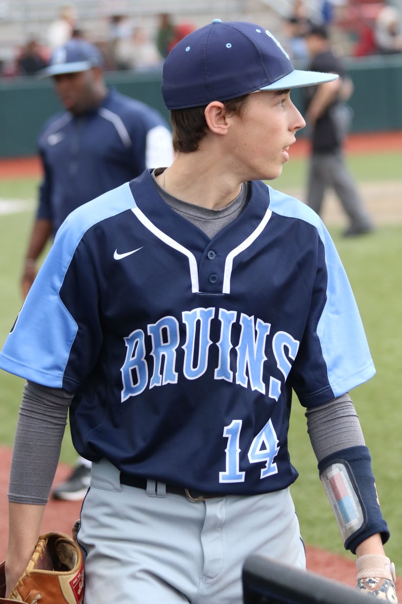 CFavalora's tweet photo. Bartlesville is playing tough despite narrow losses. District 6A-4 is no walk in the park https://t.co/JdBiMhW9a0 #okpreps https://t.co/Nizc396okU