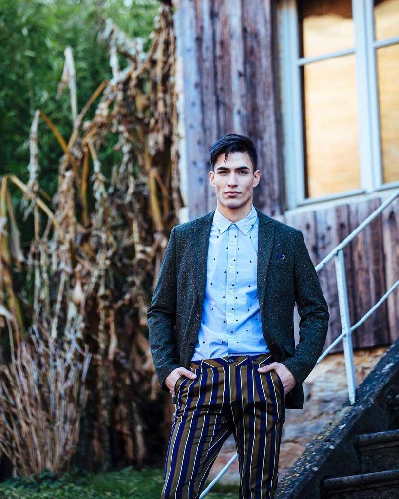 NONAME_Magazine's tweet photo. 'Warm Shadow' by Cedric Michel Photographer is our #WebitorialWednesday piece of the day featuring model Sam Wong of SC Model Management wi… https://t.co/n2yL5dDVzh