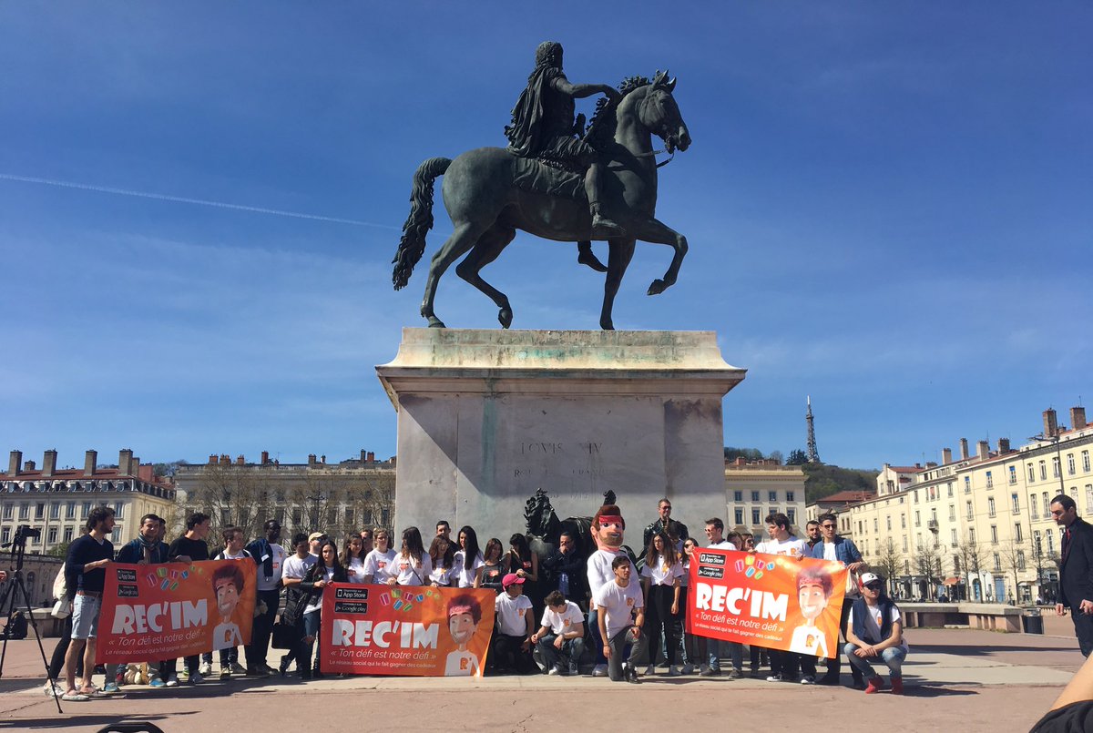 AppliRecim's tweet image. La photo de Groupe ! Retrouvez Rec'im sur l'App Store et Google Play ! #applirecim