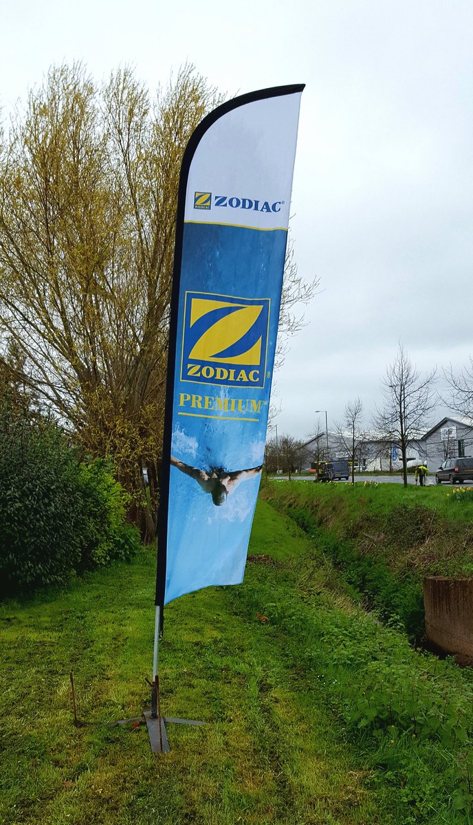 ed_cannings's tweet photo. Thanks for the new flag @PoolsLighthouse 
#approvedpremiumdealer #pools #zodiacpools https://t.co/jxNnVJDYmt