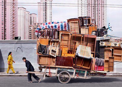 PostTrip's tweet photo. Besoin d’un coup de main pour un #déménagement ? Pas de place dans la camionnette ? Trouvez 1 #PostTripeur ! : https://t.co/KEc6csMzaZ https://t.co/rzM2QIK7Mf