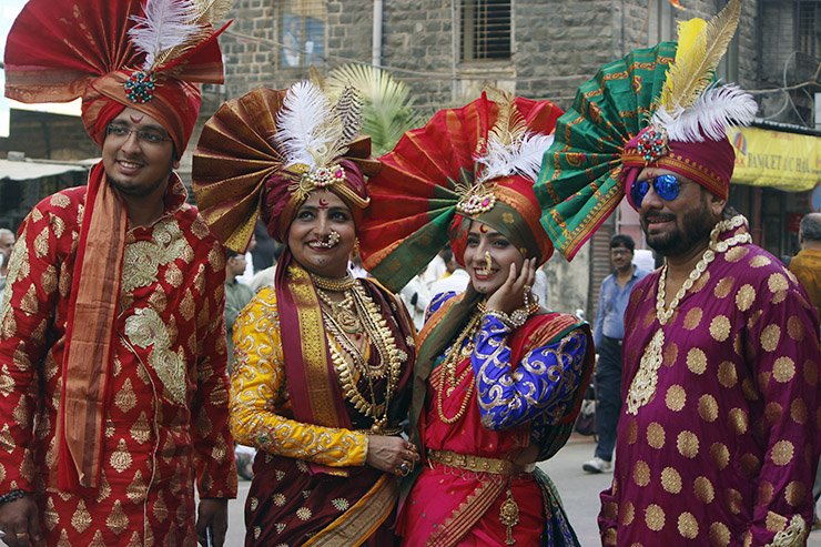 valakrupaba's tweet photo. @LakhaniBuilder  #GudiPadwa #GudiPadwaAvatar More power to women  #Ugadi #NewYear https://t.co/2GwyAVzDgi