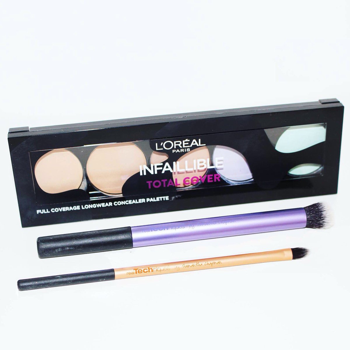 SheLovesAutumn's tweet image. Sul blog è online il post sulla palette correttori #Infaillible #TotalCover 📝goo.gl/iM1cqB #undercover #coprotutto #bblogger 💜