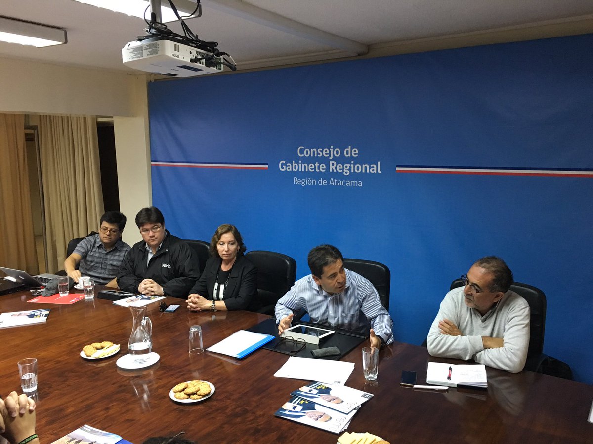 SernaturAtacama's tweet photo. Intendente @VargasAtacama y DRT @DEDiazCL lideran la Gobernanza público-privada de la Política de Turismo de Atacama @GOREAtacama @Sernatur https://t.co/Ue8yebTyNM