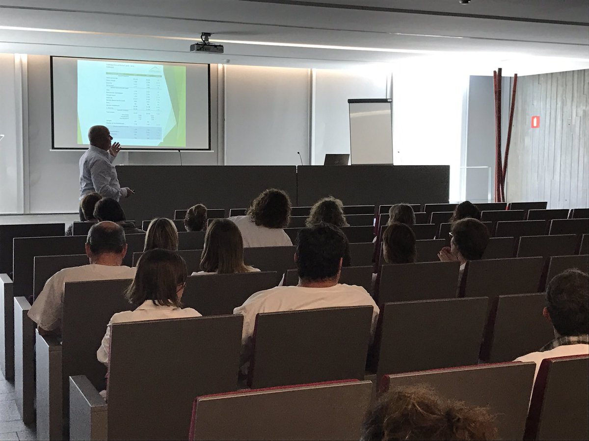 hospiolot's tweet photo. Sessió informativa sobre pressupostos de la direcció de la #FHOCG als treballadors https://t.co/Z8jfRNaZc5
