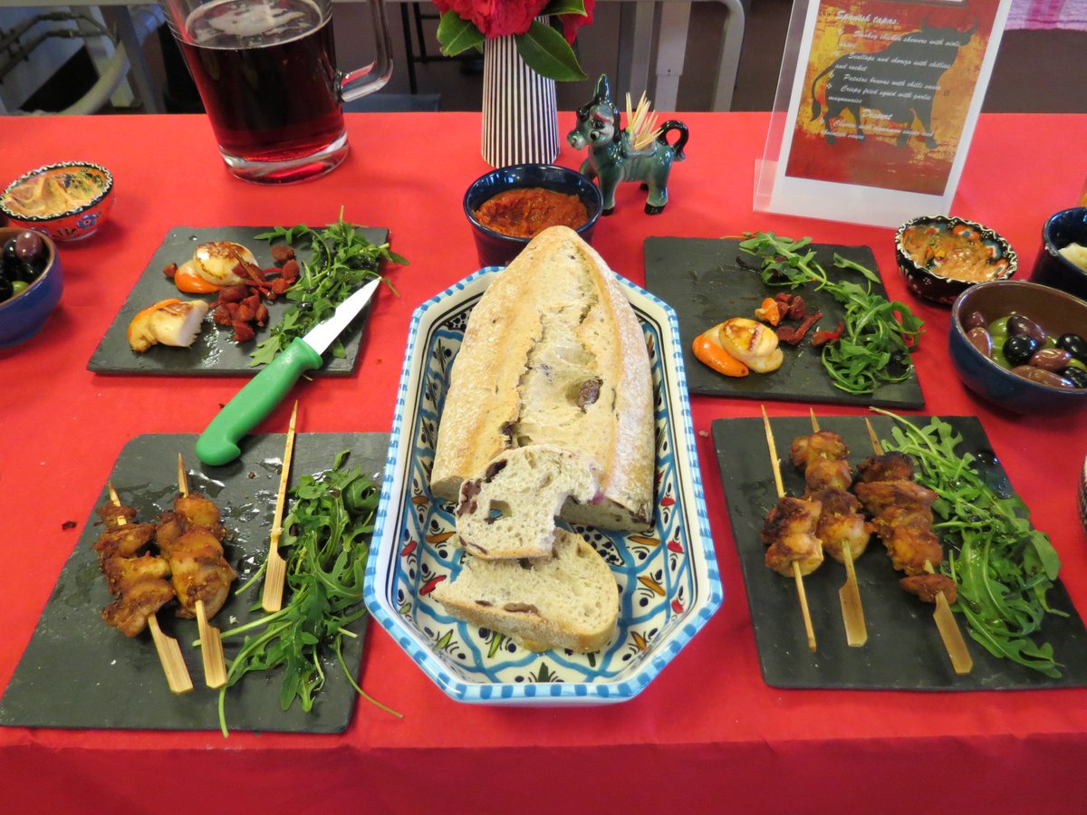 capeschool's tweet photo. Just been tasting some of the delicious world food's made by catering exam students today. Que Bueno! https://t.co/Mem3tJ60Oe