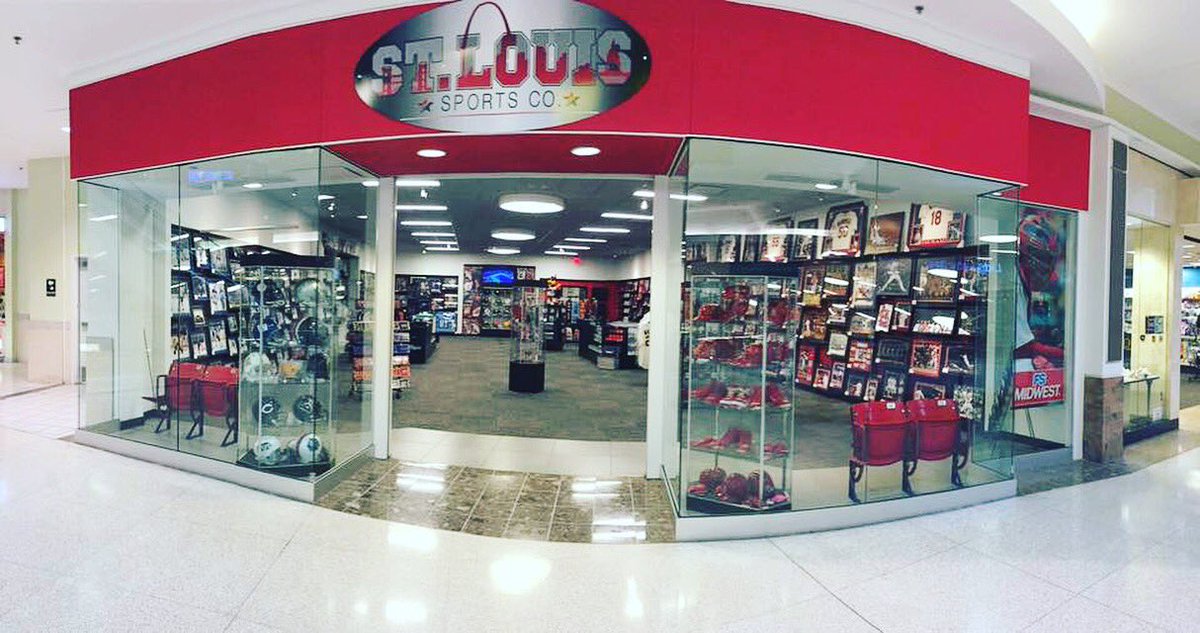 Family Trivia is Saturday @ 6pm! We'll have JSA Certified items from <a href="/stlsportsco/">St. Louis Sports Co.</a> for auction at the event. #supportyourpto <a href="/OrchardFarmRV/">Orchard Farm RV</a>