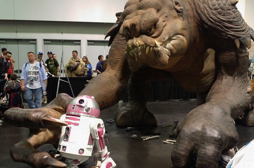 starwars's tweet photo. 7 reasons all ages, from masters to apprentices, will enjoy @SW_Celebration. https://t.co/K5xJixXnxH
Get Tickets: https://t.co/eLGEQ6y5f7 https://t.co/uyN91Lh54v