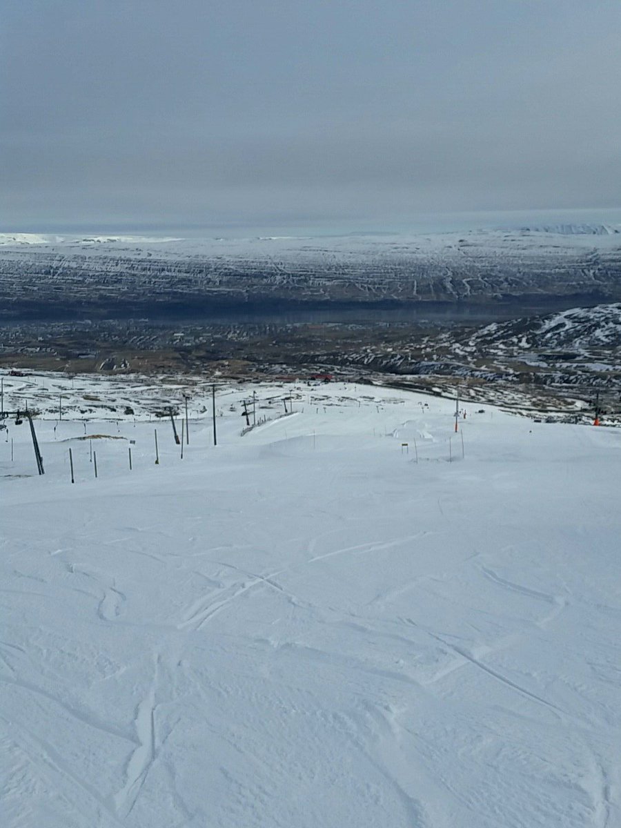 Frábært veður í fjallinu í dag