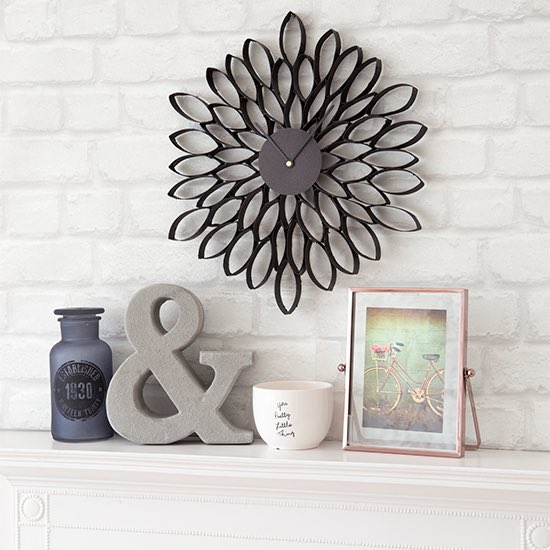 SurreyCraftClub's tweet photo. How to craft a stylish wall clock | Ideal Home https://t.co/ze1pUwQHYW via @idealhome #homedecor #diywallclock #diyproject #crafts https://t.co/wZfvSARrGZ