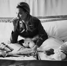 Wcw? Pssh I have no girl friends that's sad I need friends