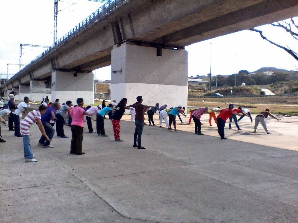 InassCharallave's tweet photo. Continuamos con los Programas Sociales Dirigidos al Envejecimiento Activo de Los Adultos Mayores @magallyvina https://t.co/BlaPtwh8jD