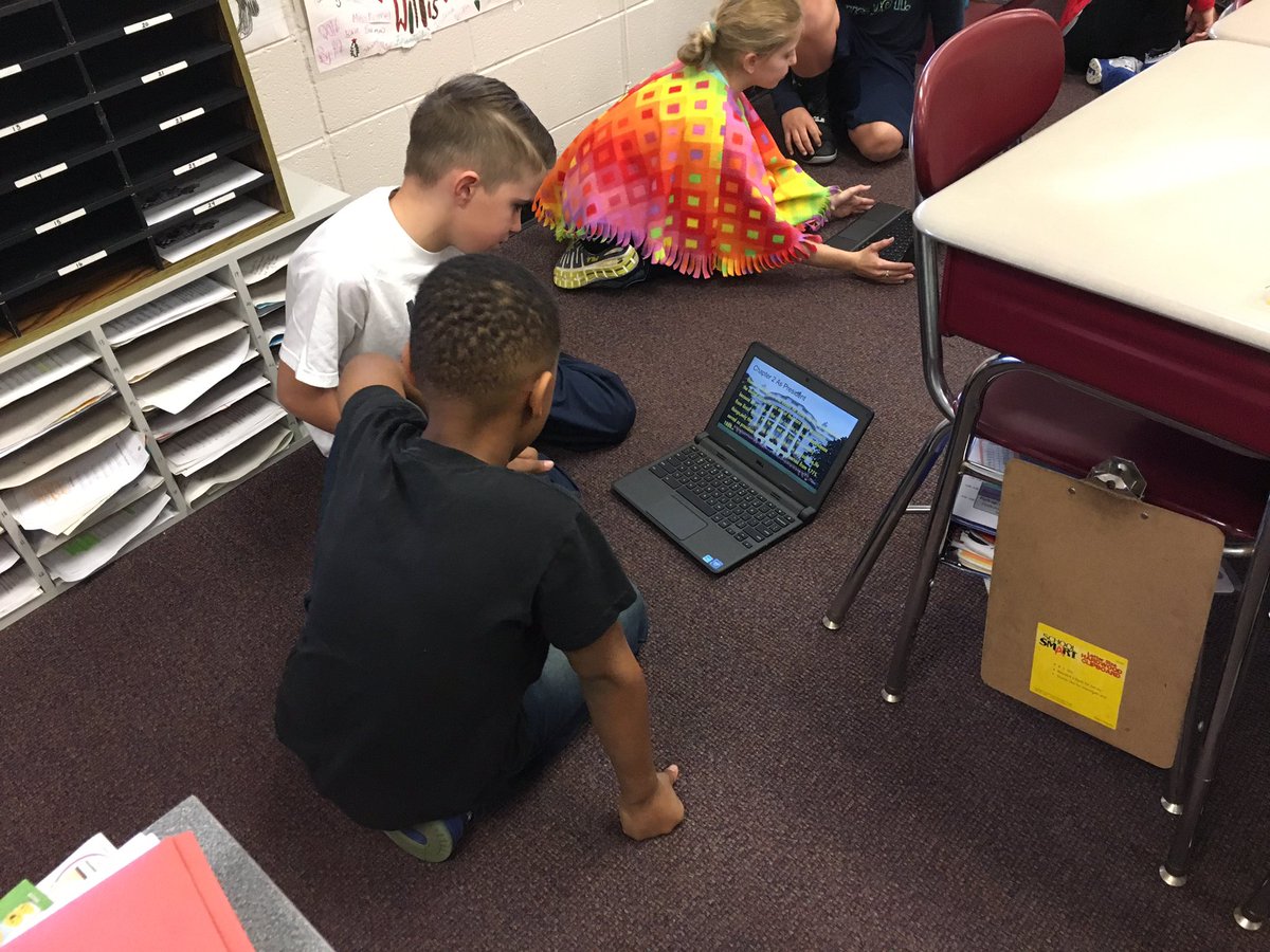 SharpInRm511's tweet photo. We visited our presenter friends in Mrs. Willis's class to learn about the Revolutionary War. @K12supervisor https://t.co/uSS3ndu2fw
