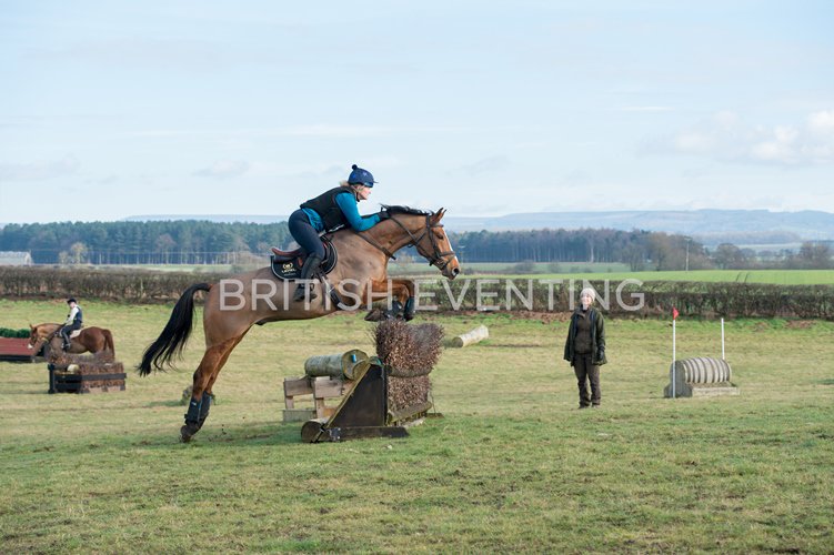 BEventing's tweet photo. Aiming for CIC or CCI1* this year then don't miss the @GatehouseHats Stepping Stones training: https://t.co/HGRwHet7n9 #TrainWithBE https://t.co/vlB5bVg2qh