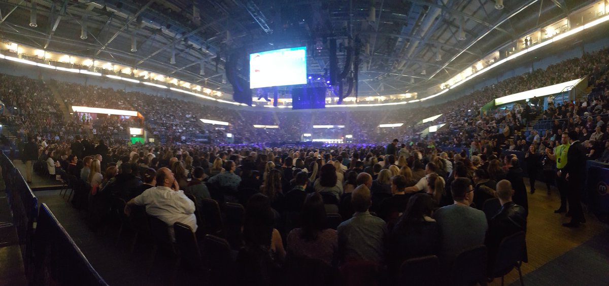 Russell Howard tweet media