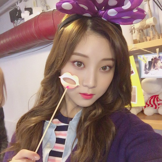 SeungyeonTH's tweet photo. [C-Diary🍊]170320 #CLC 's #seungyeon  Fan Cafe Update "เพอร์เพิ้ลมง!" #2YearsWithCLC https://t.co/uUdn7eg6ag