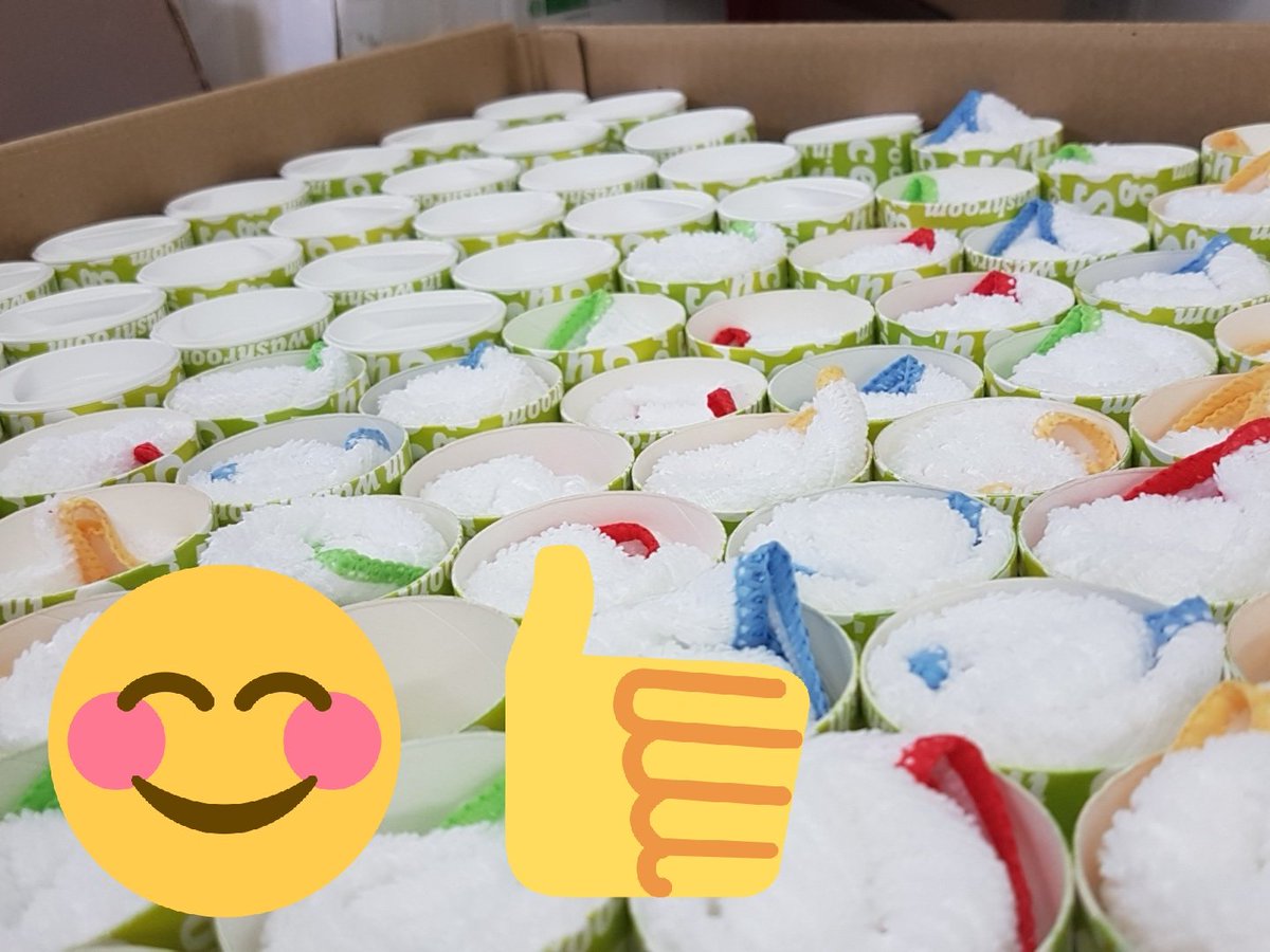 WooshWashrooms's tweet image. We've been busy preparing some Desktop Wooshing kits! 800 to be precise....let us know if you get one on your desk next week! #germbusting 😎