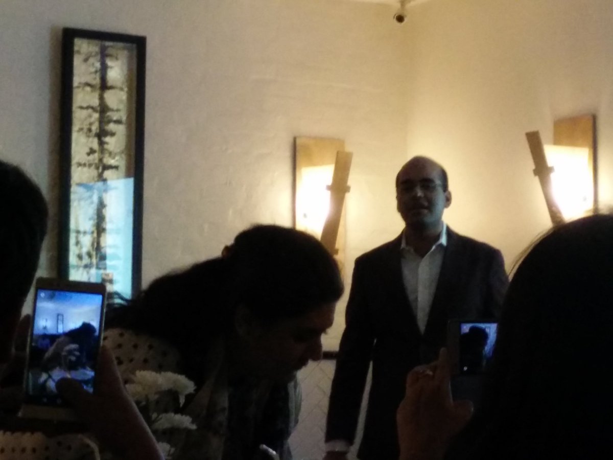 ITnama's tweet photo. اوبر پاکستان کے سربراہ سفی شاہ #UberLahoreMeet https://t.co/Chaln7p5Lt