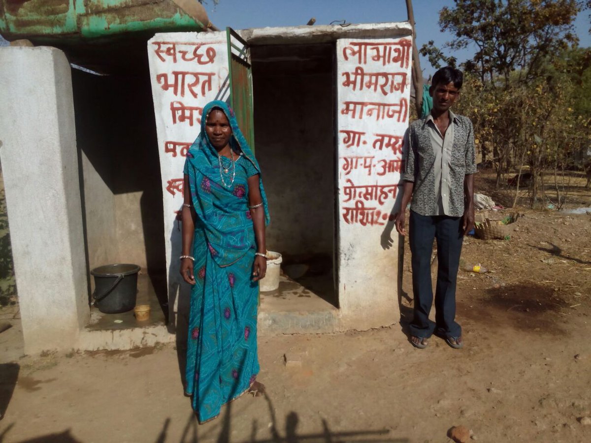 omshrarma's tweet photo. Lady mortgages her jewelry to built toilet in Tribal block of Udaipur. @SwachhBharatGov @paramiyer_ @nstomar @narendramodi @wellsforindia https://t.co/V5V22lx8vw