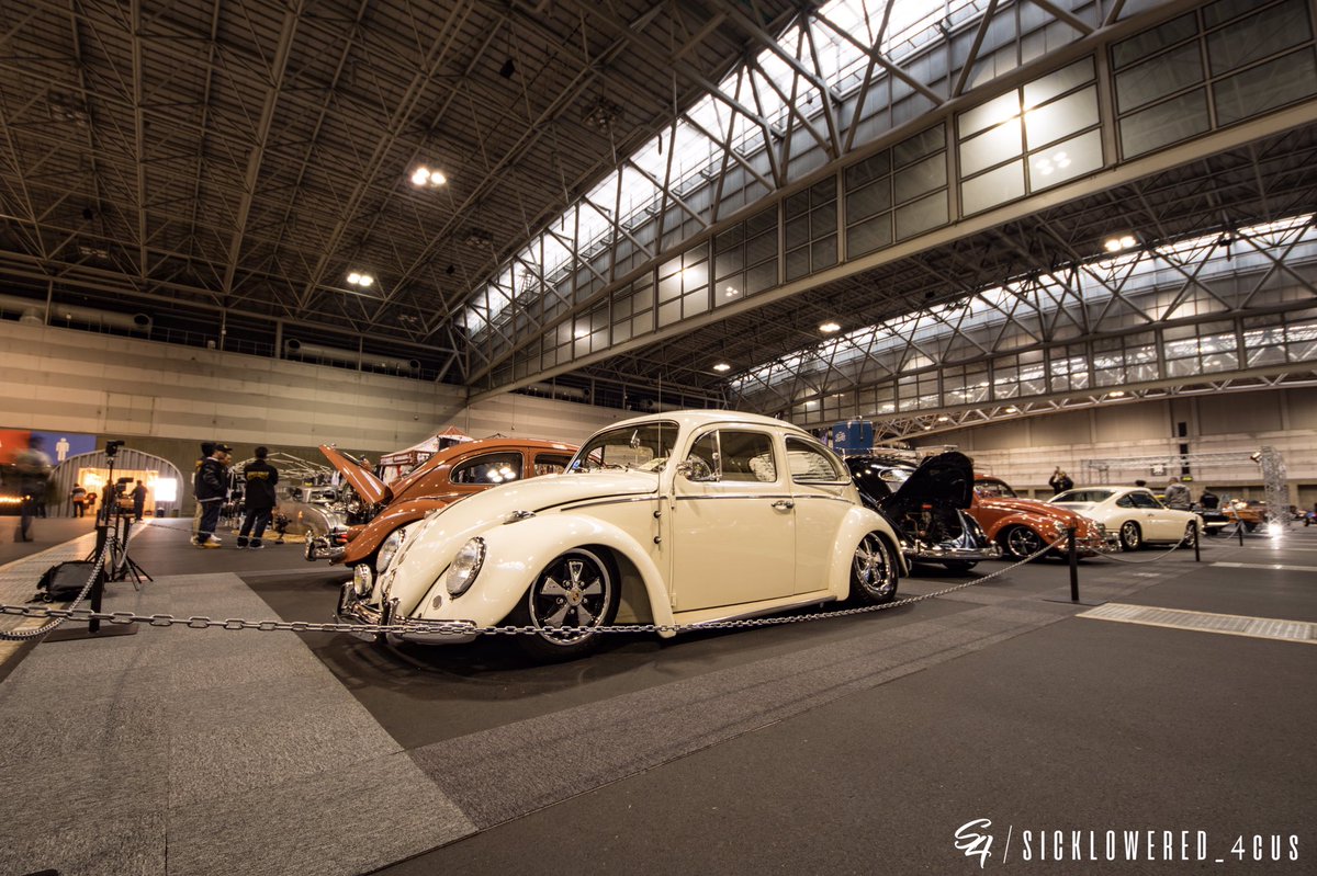 RunnerF2's tweet photo. けんたろさん空冷ビートル!
トーク上手でクソお洒落なおじさまです☺️
#speedandcustomshow
#mannysauto
#germanfolks https://t.co/6LYqAaqzYi
